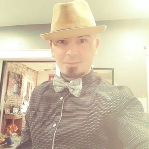 Meet your Posher, David